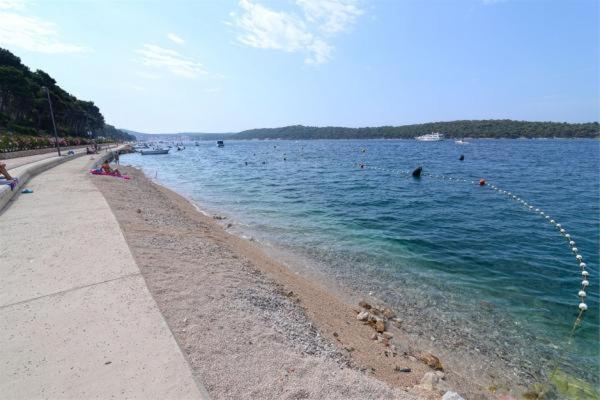 Great Apartment Mali Losinj Luaran gambar
